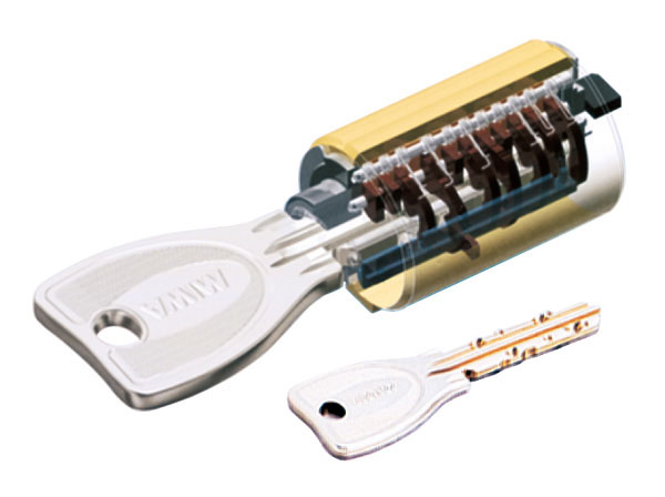 Security.  [Strong reversible cylinder key to picking] The key to the entrance door, Excellent in difficult and wear resistance replication, Adopt a reversible cylinder with enhanced security and usability that can be operated by inserting in either direction. (Same specifications ・ Conceptual diagram)