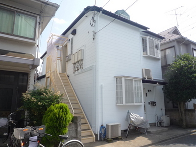 Other. 5m from the building side to the (other)