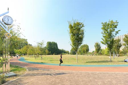 park. 1070m to the West Tokyo rest of Forest Park