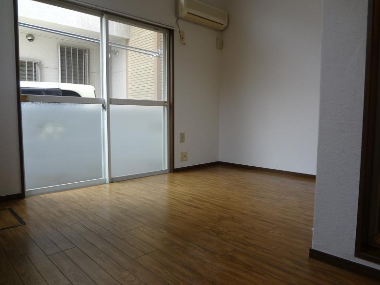 Living and room