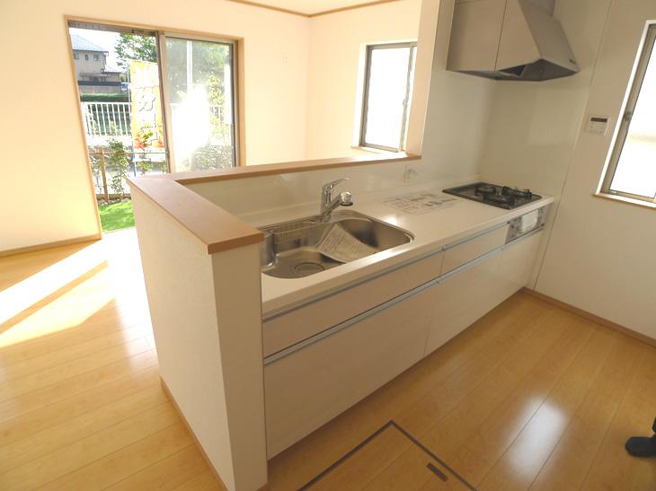 Same specifications photo (kitchen). Counter kitchen (complete construction cases)