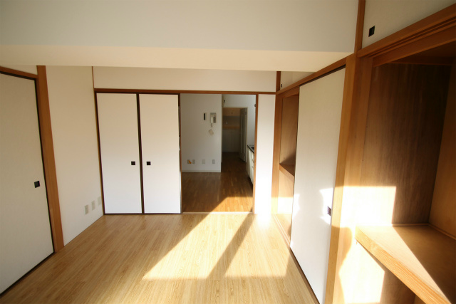 Living and room