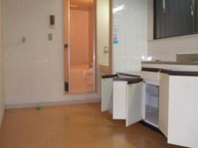 Kitchen. ☆ Storage-rich kitchen ☆