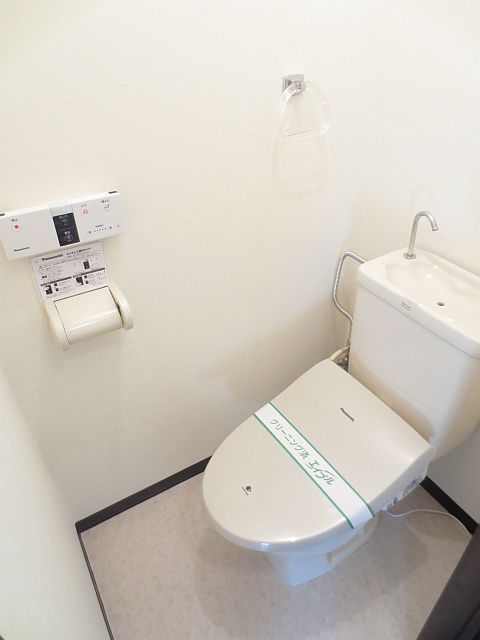 Toilet