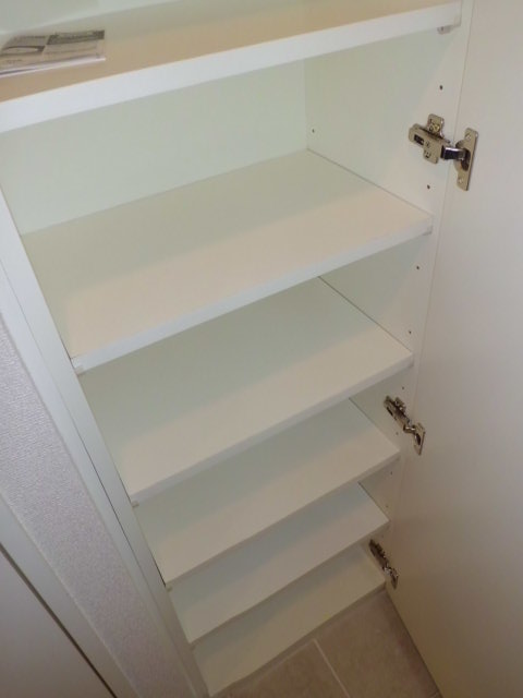 Entrance. ☆ Happy shoe box ☆ Big ☆