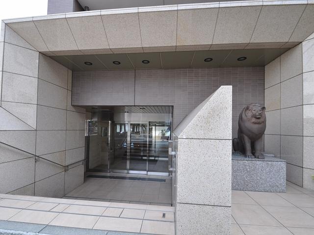 Entrance. Lions Tanashi formal House Entrance