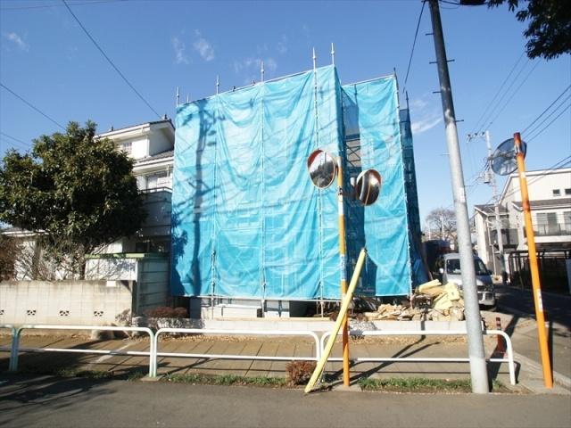 Local photos, including front road. Living in a quiet residential area ・ Shopping is convenient! 