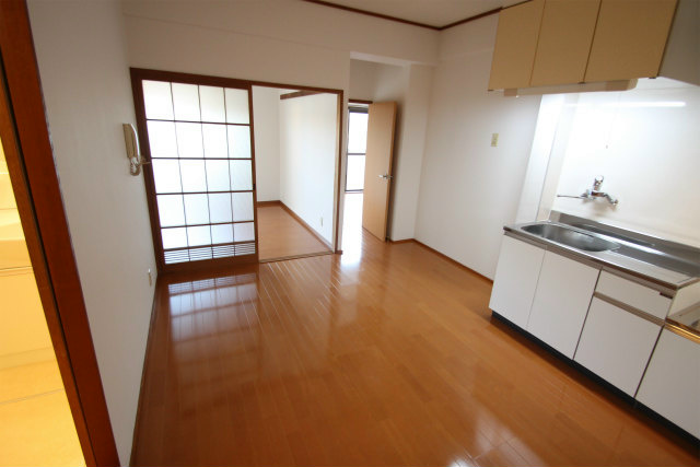 Living and room