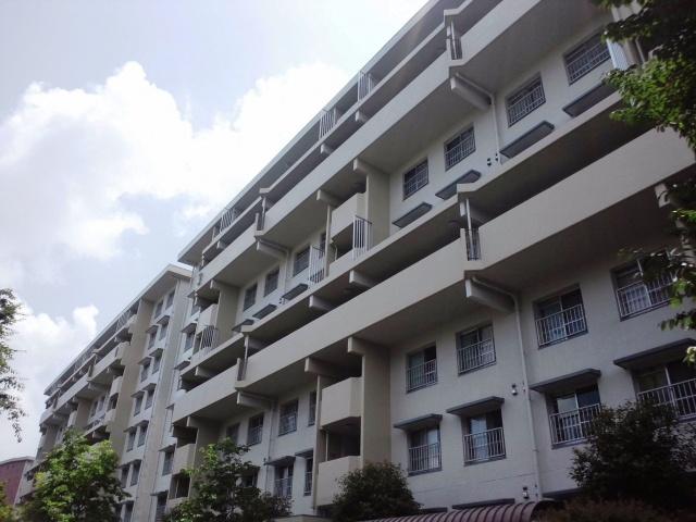 Local appearance photo. 720 units large-scale condominium complex of, It is very popular apartment in Tanashi area.