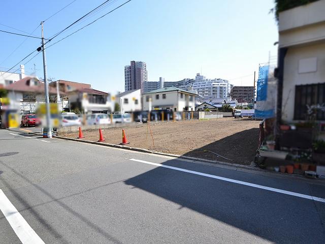 Local photos, including front road. Nishitokyo Hibarigaoka 1-chome, contact road situation