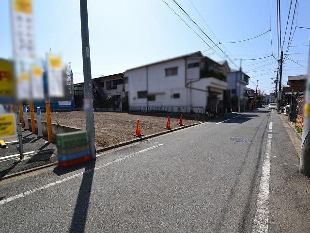 Local photos, including front road. Nishitokyo Hibarigaoka 1-chome, contact road situation