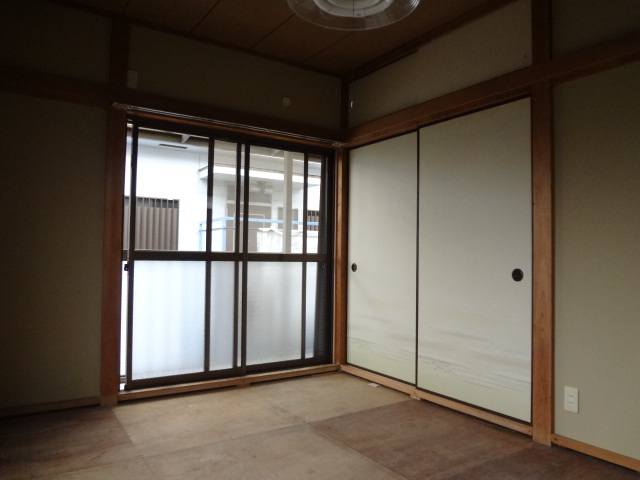 Living and room