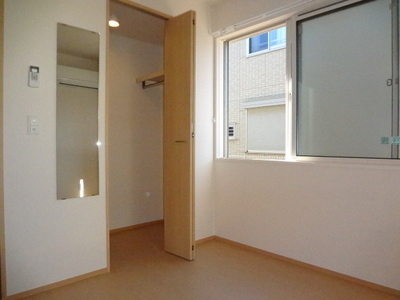 Living and room. ◆ North Western-style 4.5 Pledge ・ Two-sided lighting ◆