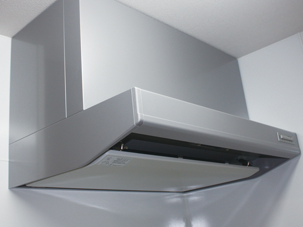Kitchen.  [Lighting with range hood] We established the range hood to the top of the gas range. This will make it harder muffled smell of cooking in the room. ( ※ Type by the different shapes and sizes)