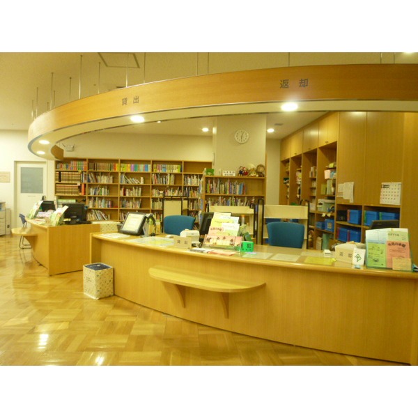 library. 927m to Nishitokyo Hoya Station Library (Library)