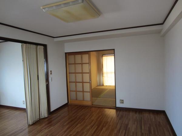 Living and room