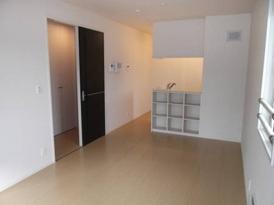 Living and room. ◆ Living 12 Pledge ◆