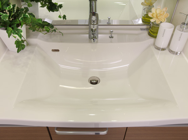 Bathing-wash room.  [Square bowl vanity] Adopt a good wide artificial marble of the Square bowl easy-to-use. Faucet head can be pulled out.