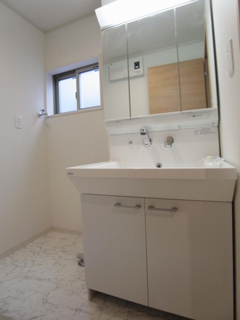 Same specifications photos (Other introspection). _ Vanity seller construction cases
