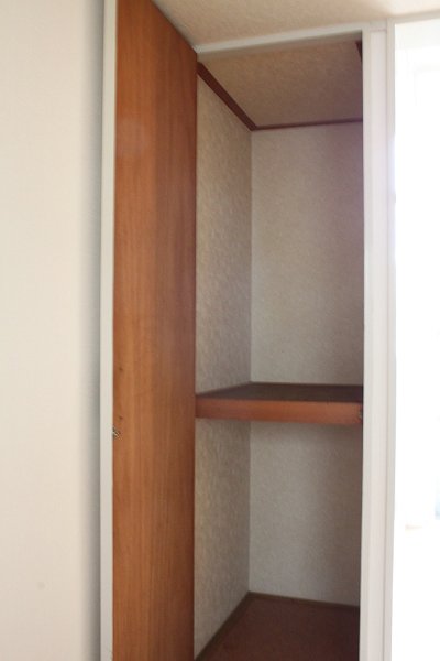 Receipt.  ☆ Western-style room is housed