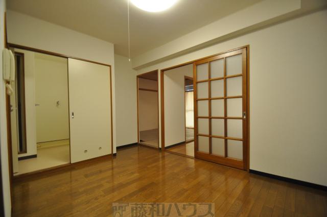 Living and room