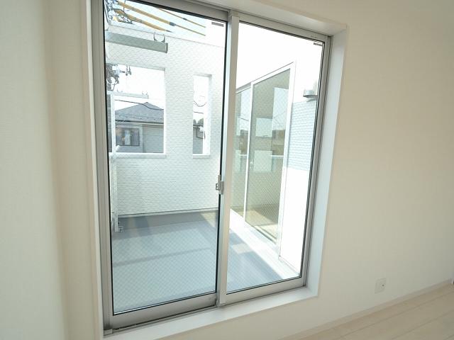 Non-living room. Nishitokyo Izumi-cho 6-chome, Western-style Balcony side window