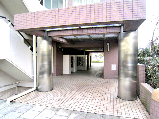 Entrance. A clean entrance