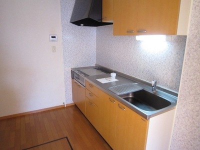 Kitchen. ☆ 2 neck of IH Installed ☆