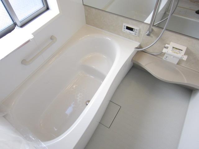 Bathroom. Indoor (11 May 2013) Shooting