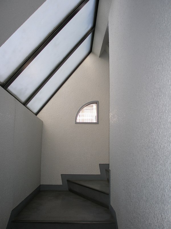 Other common areas. Stairs