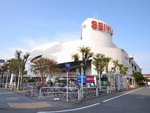 Seiyu Kawabe store (photo, A 15-minute walk ・ 1200m) a day, seven days a week, Consumer electronics from perishable goods, We are dealing with widely to DIY supplies. Underground first floor grocery floor ・ 1 Kaibi supplies floor is open 24 hours a day
