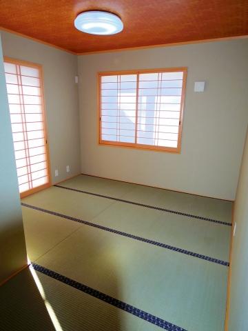 Non-living room. First floor 6.25 Pledge Japanese-style room