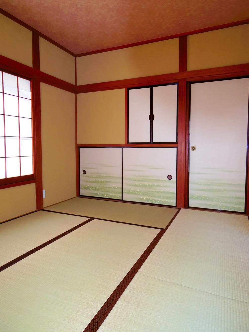 Non-living room. First floor Japanese-style room (storage also are equipped to perfection)