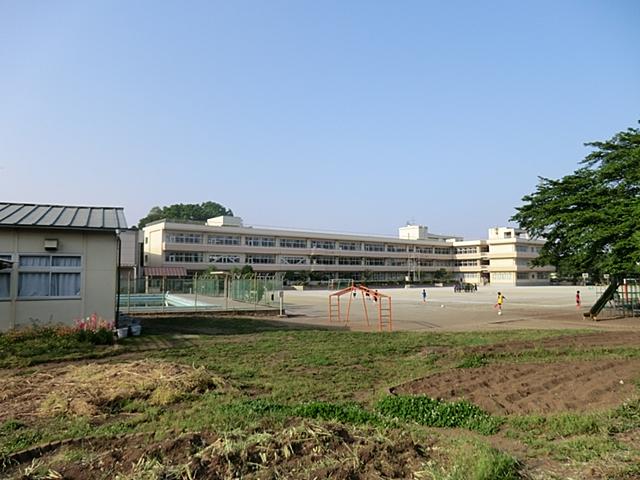 Primary school. Ome Municipal Shinmachi to elementary school 1150m