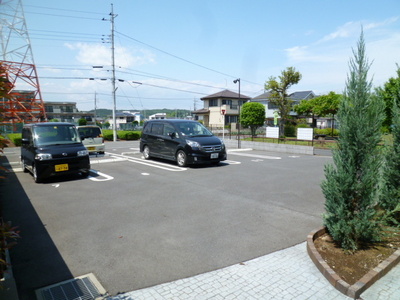 Parking lot.  ☆ Parking spacious ☆