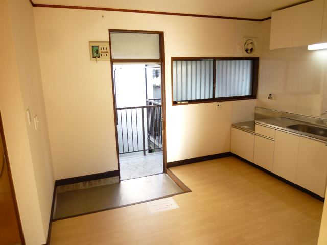 Entrance. Wide entrance