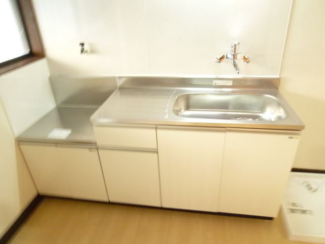 Kitchen. It is a new article of the kitchen