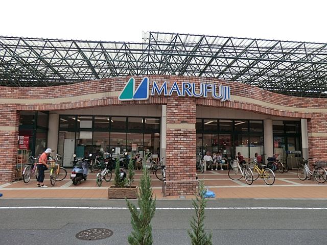 Supermarket. Marufuji until Chigase shop 4654m