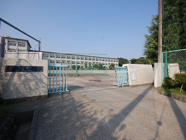 Junior high school. Ome 1224m to stand second junior high school
