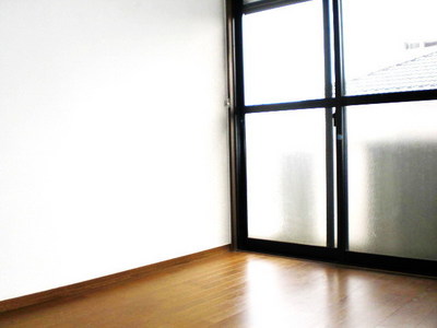 Living and room. Western-style 6 Pledge