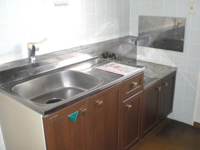 Kitchen. Two-burner gas stove installation Allowed