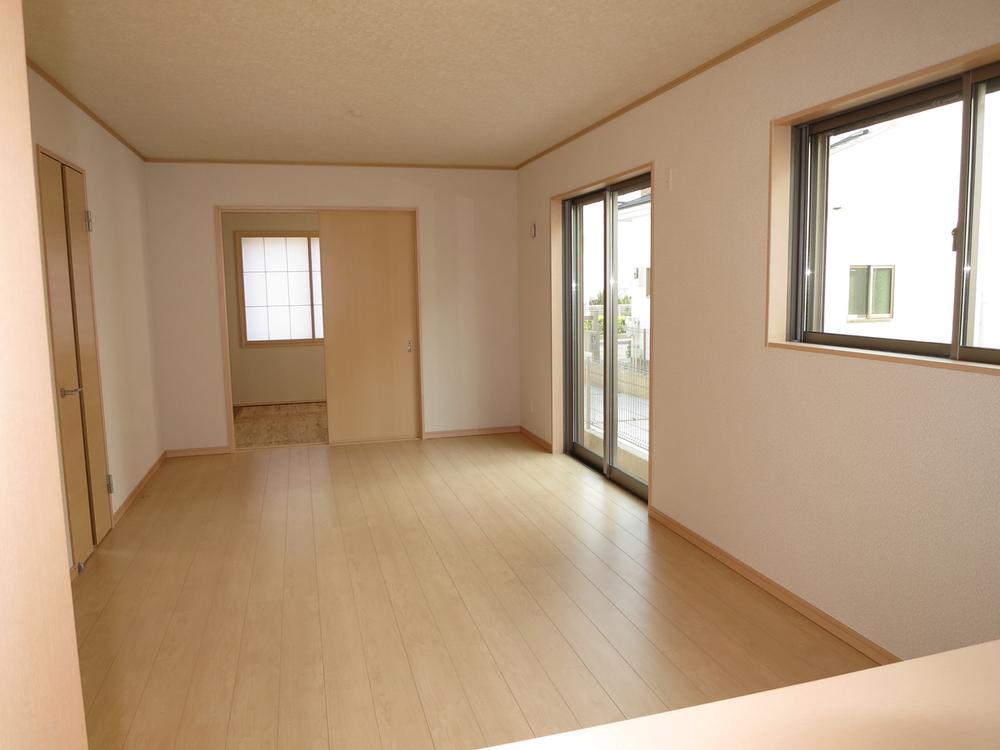 Living. Local (12 May 2013) Shooting