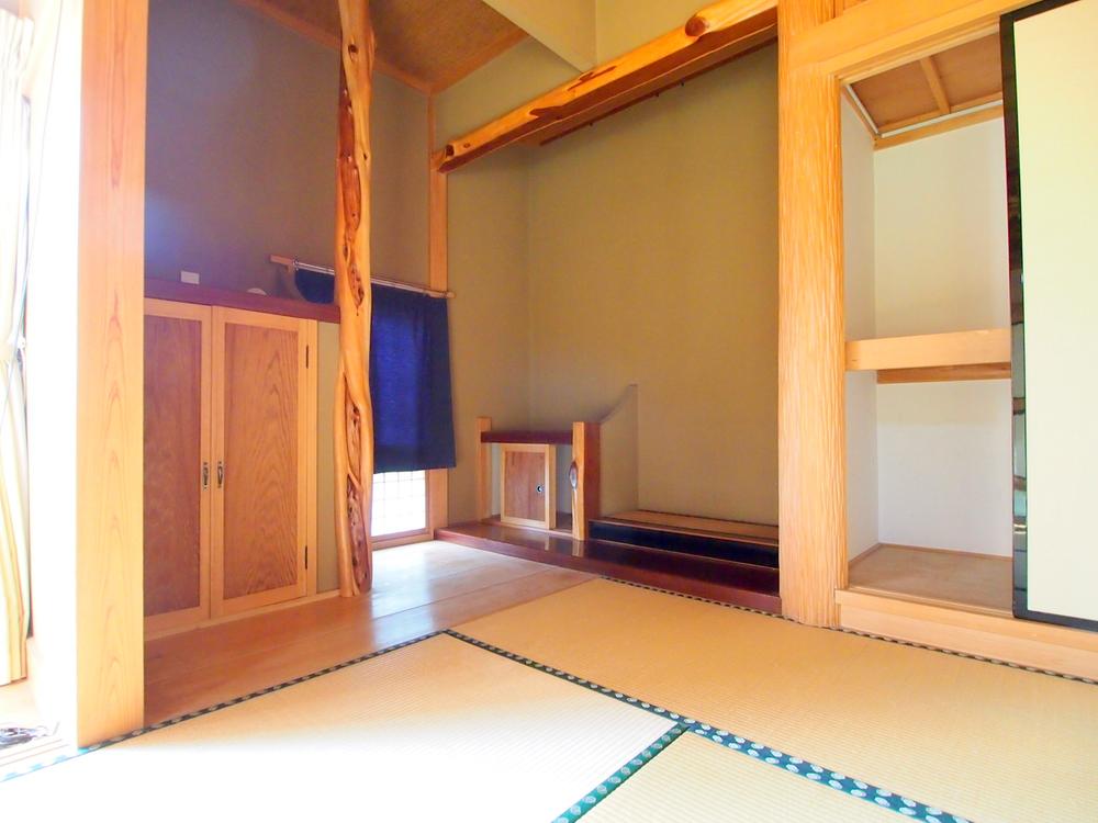 Other introspection. Japanese style room