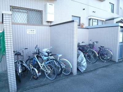 Other common areas.  ☆ On-site bicycle shelter ☆