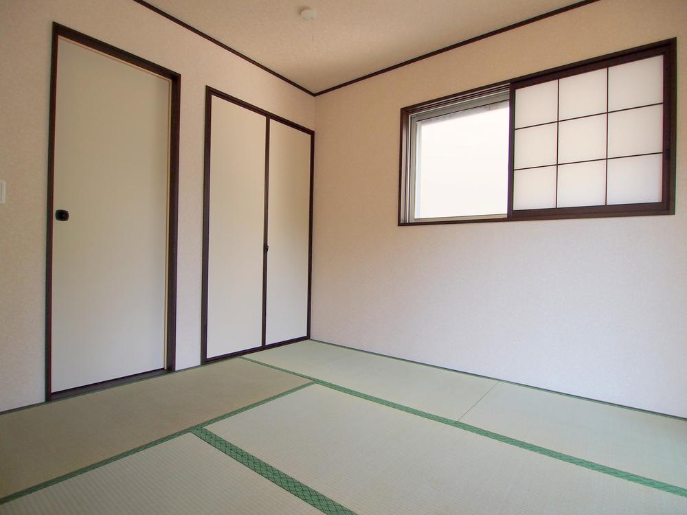 Other introspection. Japanese style room