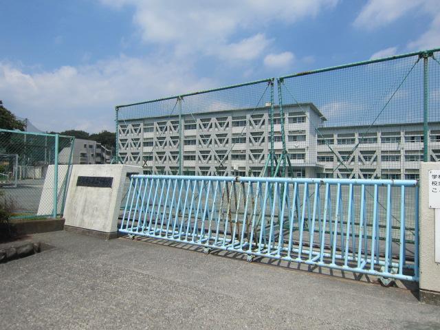 Junior high school. Ome 1341m to stand second junior high school