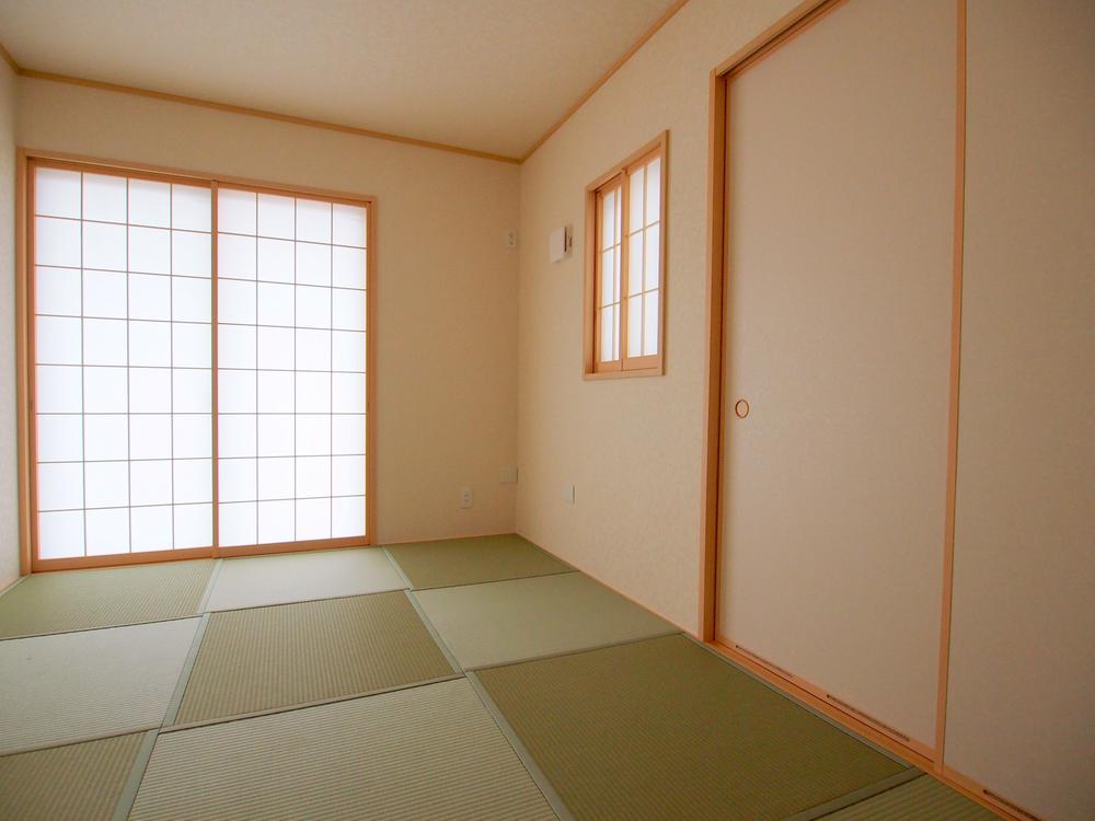 Other introspection. Japanese style room