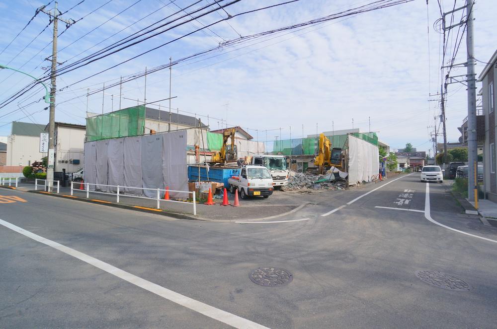 Local photos, including front road. Current state Dismantling after the vacant lot passes