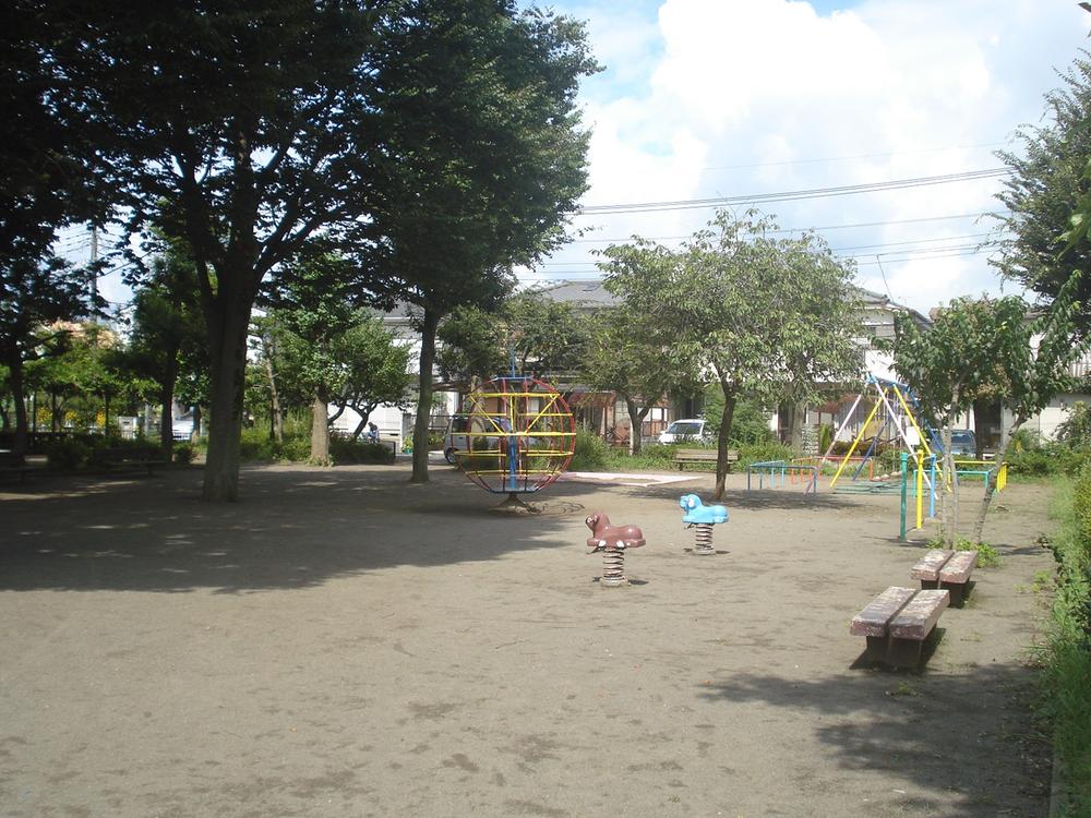 park. 30m to Imatera Nakahara park