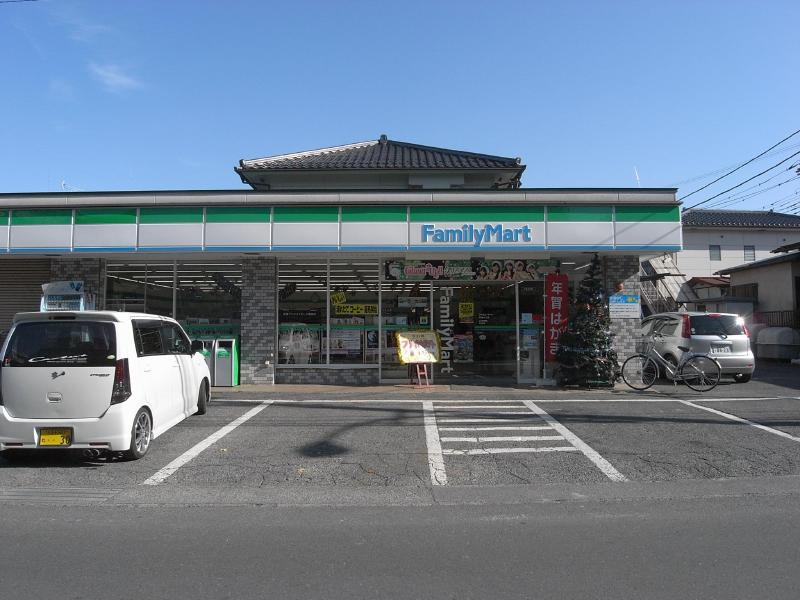 Convenience store. FamilyMart Ome Daimon store up (convenience store) 140m